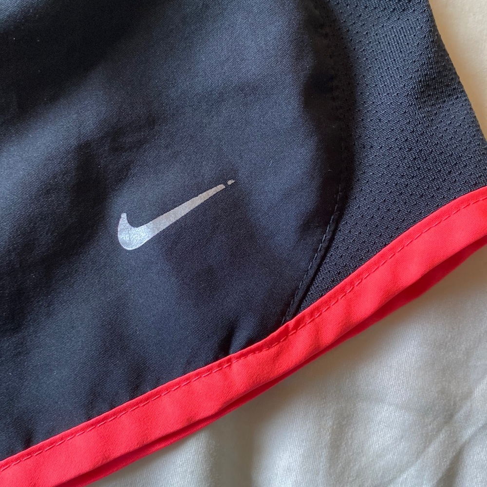 MEDIUM NIKE SPORT SHORT